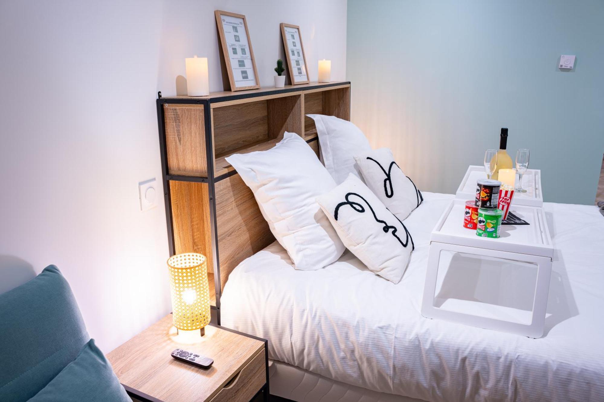 Food And Chill - Deux Appartements Hypercentre - 1 Theme Cinema - By Primo C0Nciergerie Турню Экстерьер фото